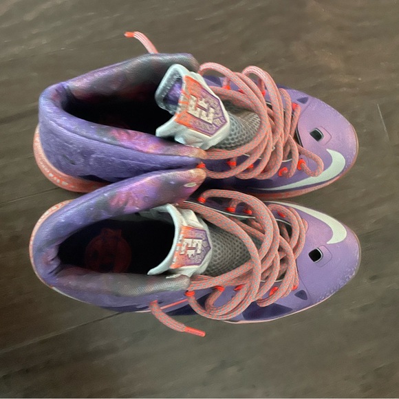 Nike Lebron 10 - Picture 2 of 4